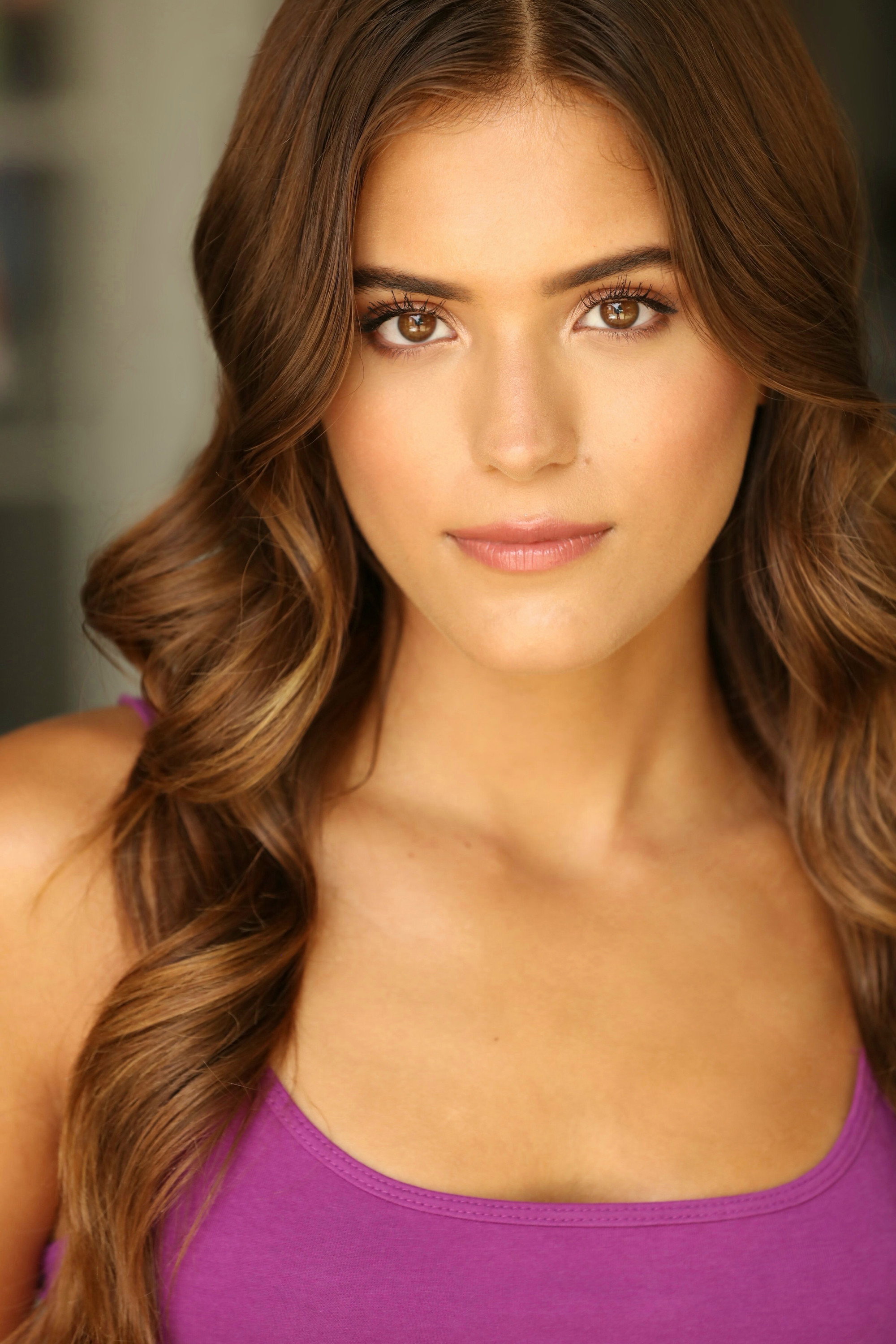 Alexandra Scott as Samantha in The Wrong Boy Next Door