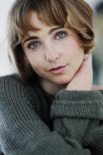 Fanny Touron as Anita in Attila Marcel