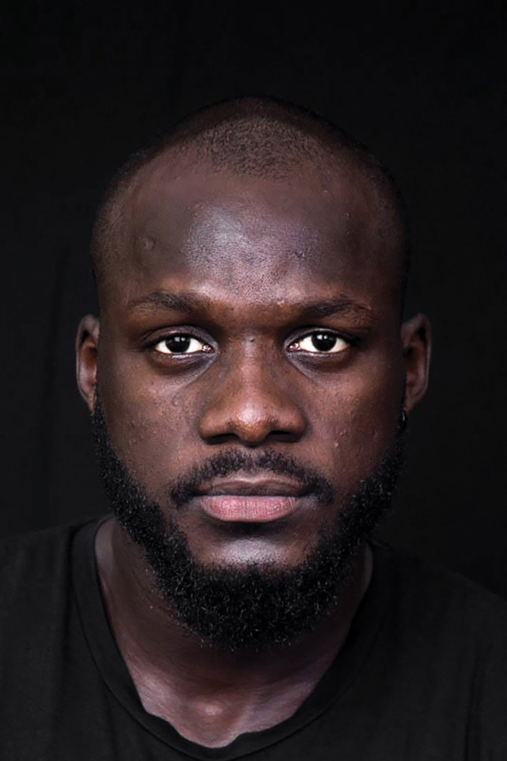 Roger Felmont Sallah as Onaye in Zero