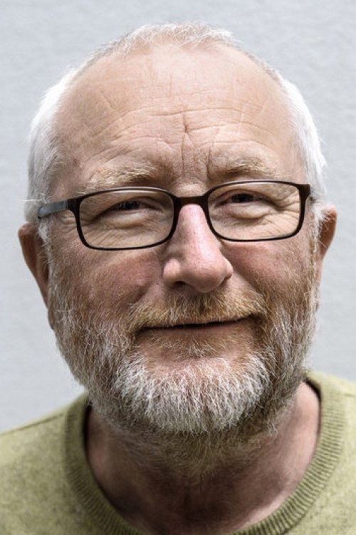 Peter Aalbæk Jensen as Dommer in Talent