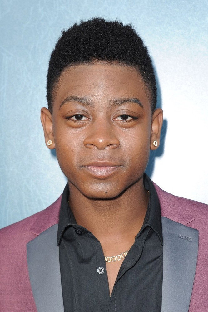RJ Cyler as Deion Elliot in Scream: The TV Series