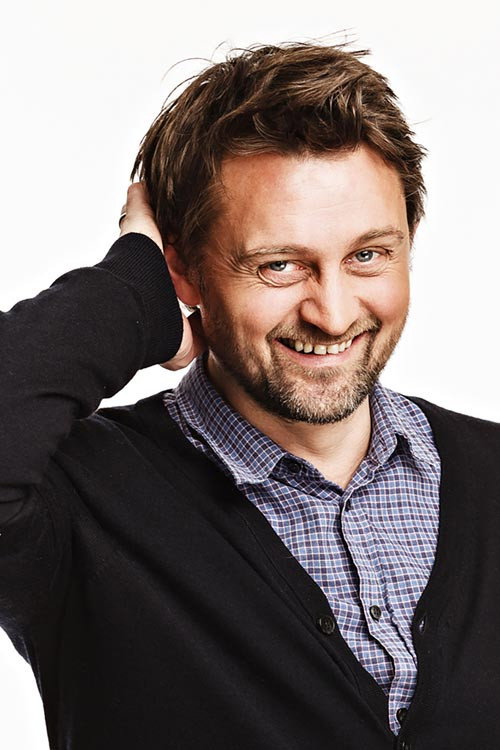 Thomas Numme as Thomas Numme in Kjendis AS