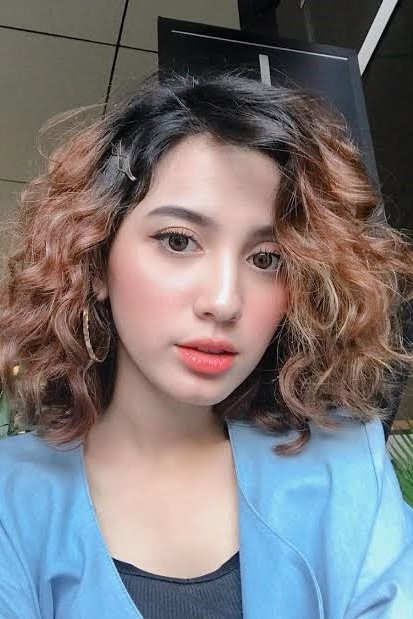 Naimma Aljufri as Gendis in Qorin