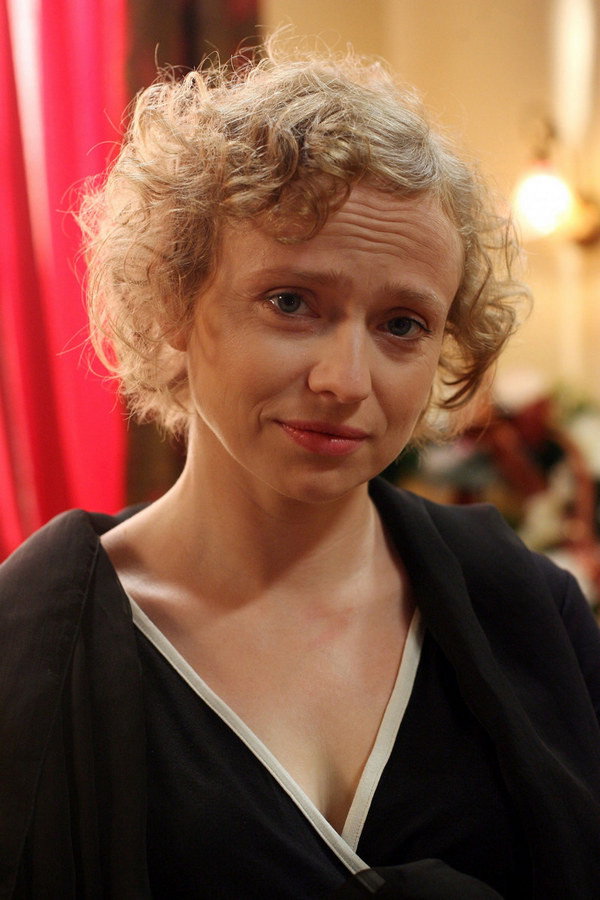 Monika Bolly as Buźka in Zabić na końcu