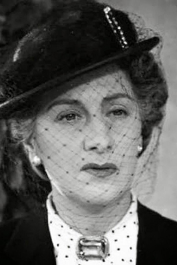 Tina Lattanzi as Vallotti's Mother in Hospitals: The White Mafia