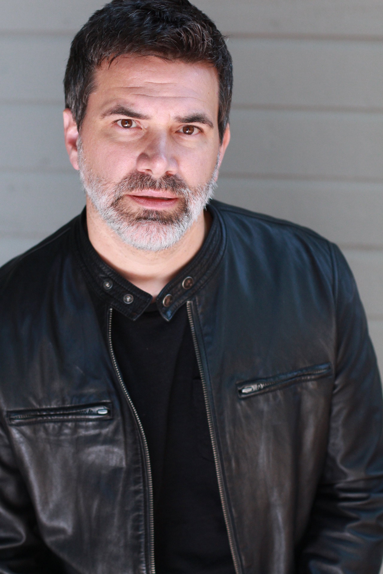 Matt Socia as Sean in Earthling