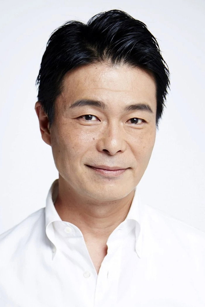 二階堂智 as Takayuki Harada in The Book Peddler