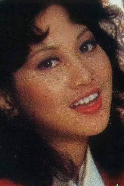 Yik Ga as 倪欣欣 in Operation Manhunt (II)
