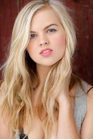 Maddie McCormick as Lauren in Versus