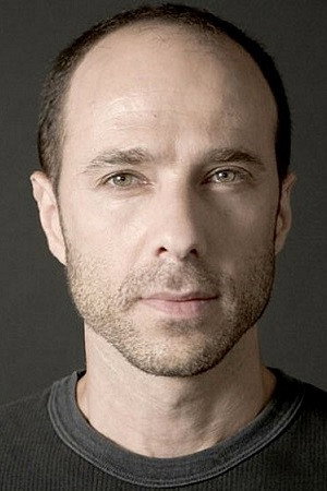 Dror Keren as Yoel Lazarov in Shabatot VeHagim