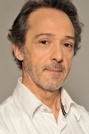 Figueira Cid as Janitor in Imagine