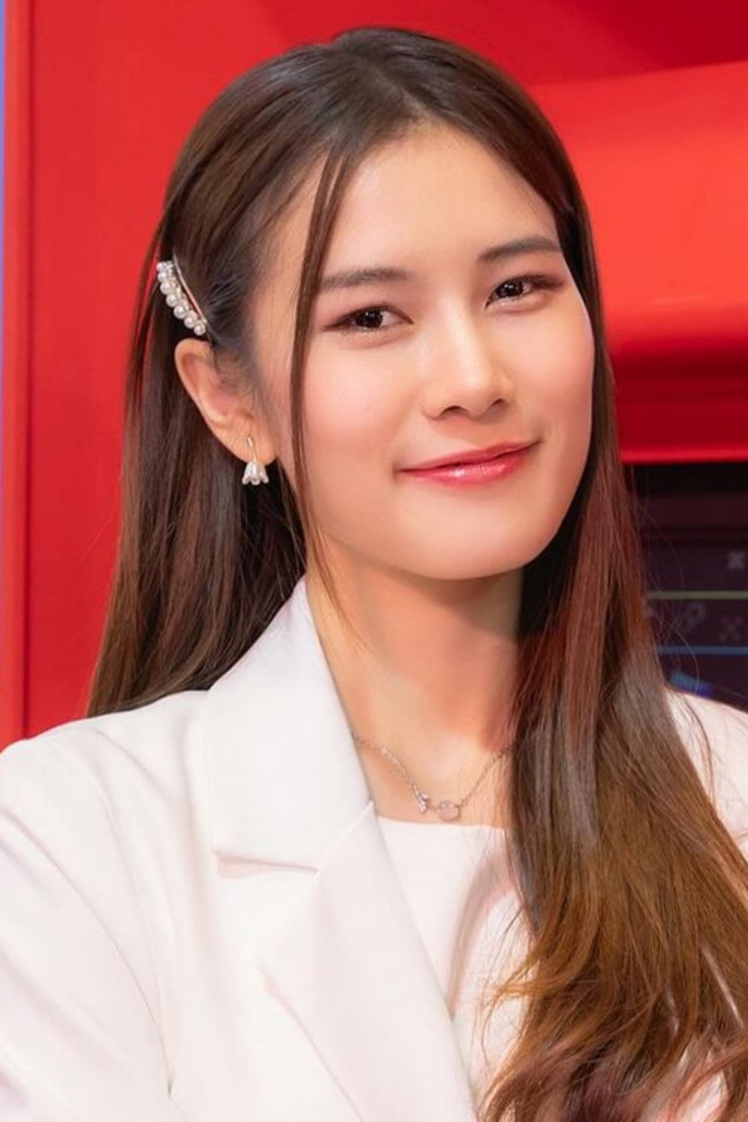 อนันตา เตียวิรัตน์ as Manaow in Love Senior