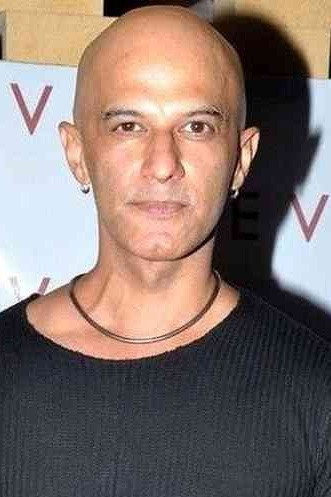 Rajesh Khera as John Kakkar / Hitler in Chain Kulii Ki Main Kulii