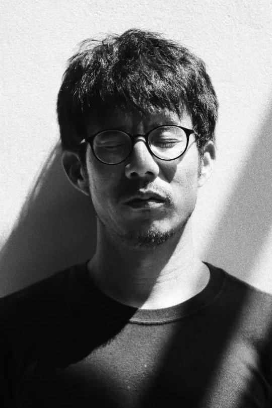 莫西子诗 as Wang Hong in Only the River Flows
