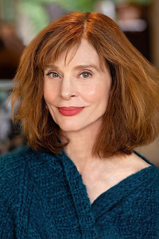 Leigh Taylor-Young as Lee Chadway in The Hamptons