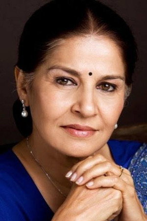Suhasini Mulay as Yashoda in Lagaan: Once Upon a Time in India