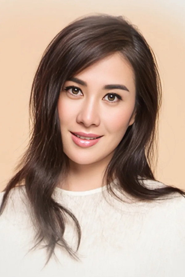 叶璇 as 何喜 in Street Fighters