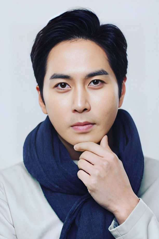 Kim Jeong-wook as Ha Deok-gu in Couple or Trouble