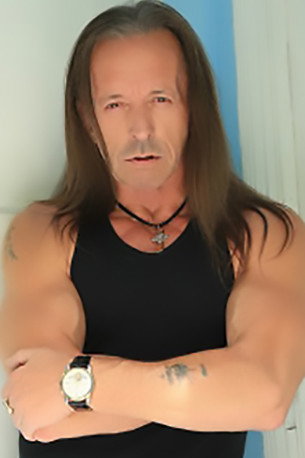 David Lea as Mironov in Heimat