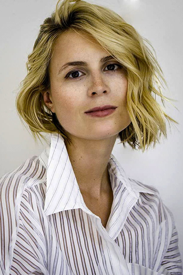 Yolanda Kettle as Ruth in Made in Italy
