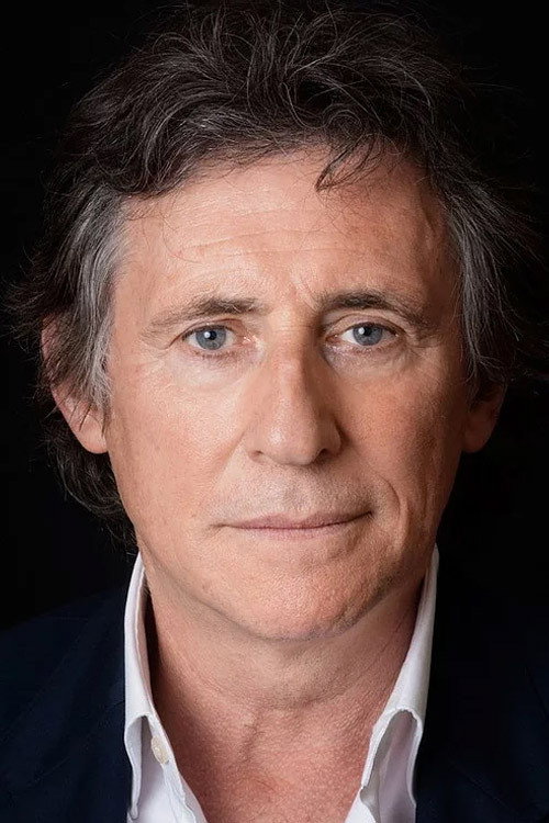 Gabriel Byrne as Bill Ward in War of the Worlds