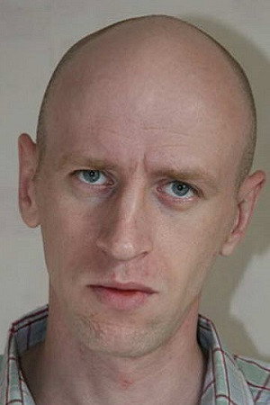 Андрей Дерюгин as Горобец, киллер in Запасный выход