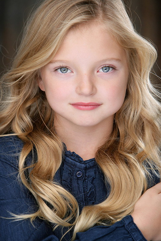 Shae Smolik as Madison in The Sandman