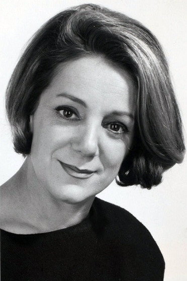 Denise Gence as La marquise in Le Docteur noir