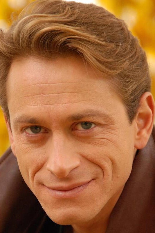 René-Alban Fleury as Présentateur film Crédit Rural in Lolo