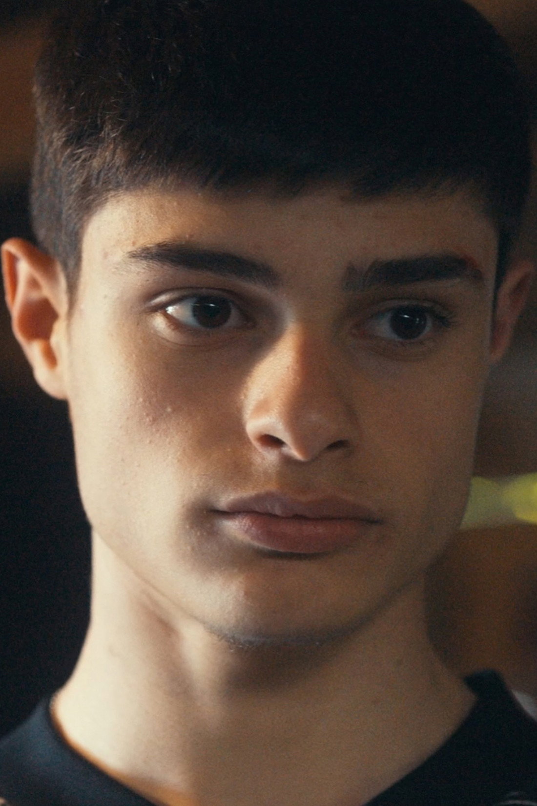 Kalin Radev as Esteban in До последен дъх