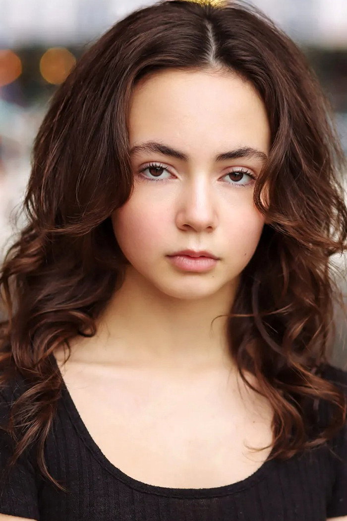Hala Finley as Minnie (10 yo) in Hypnotic
