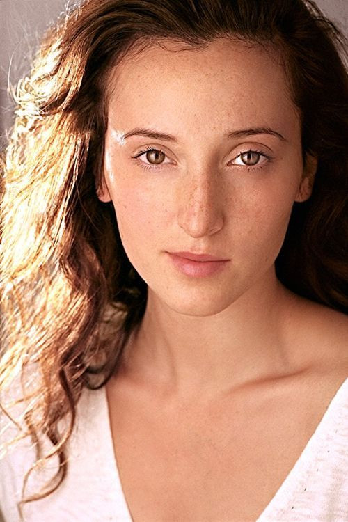 Daniella Alma as Dasha in The Naked Woman