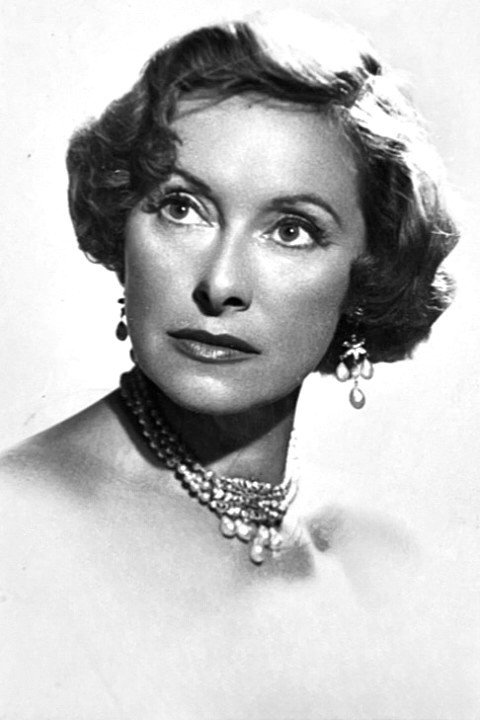 Luchy Soto as Teresa (segment "El Aniversario") in Las viudas
