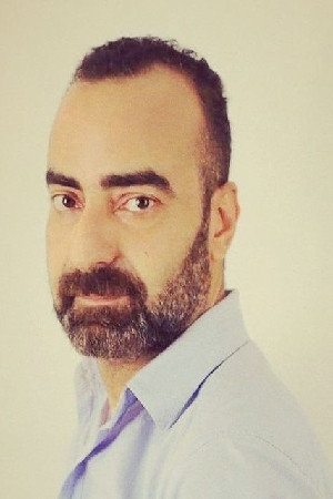 Yaser Ezzat as Sayed in Roses and Jasmine