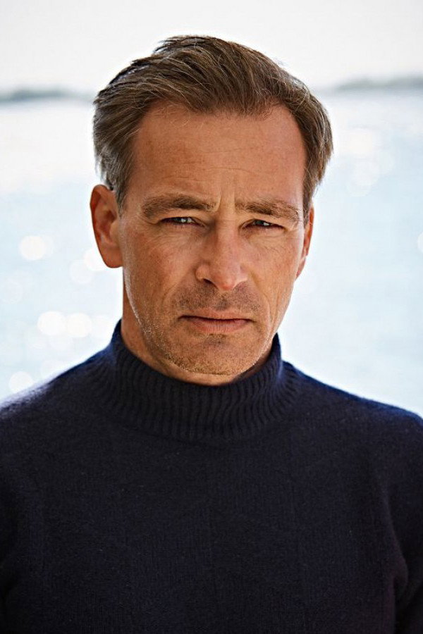 Jan Sosniok as Gerd in Cloud Chasers