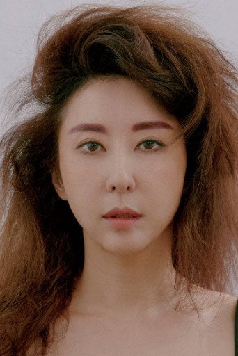 김완선 as Self in Dancing Queens on The Road