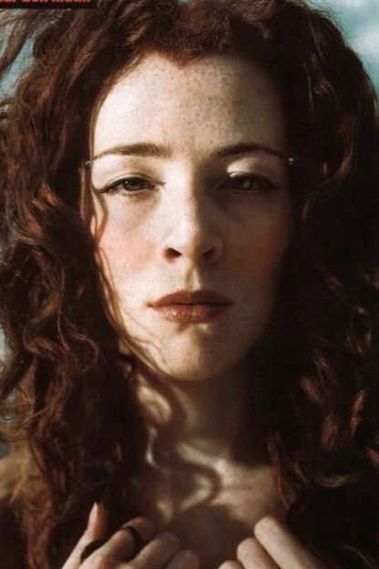 Melissa Auf der Maur as Bass in Hole: MTV Unplugged