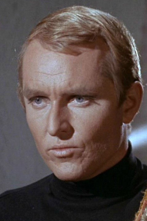 Robert Sampson as Flynn Harding in The Dark Side of the Moon