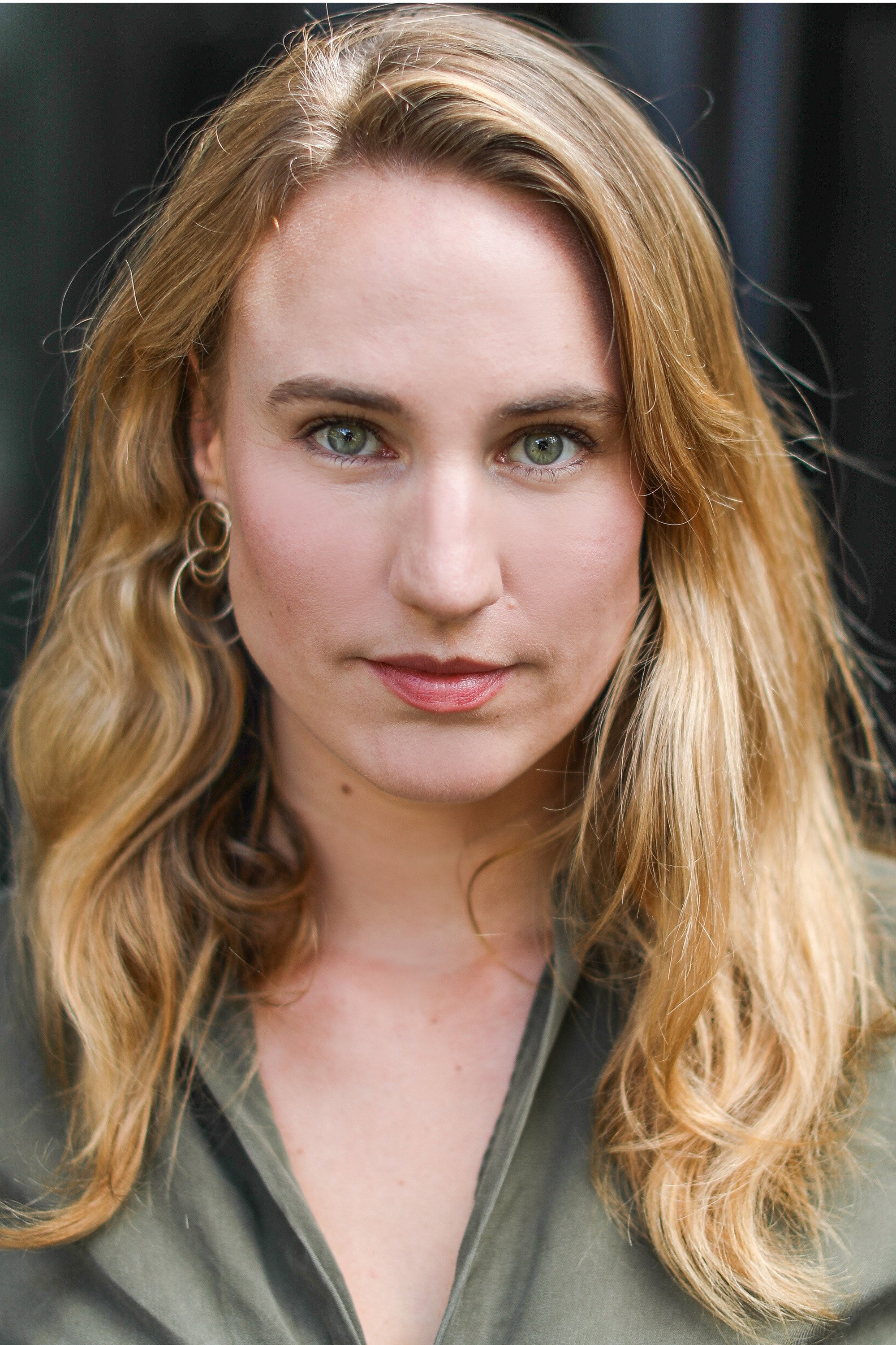 Liza van der Smissen as Younger Elga in A Final Truth
