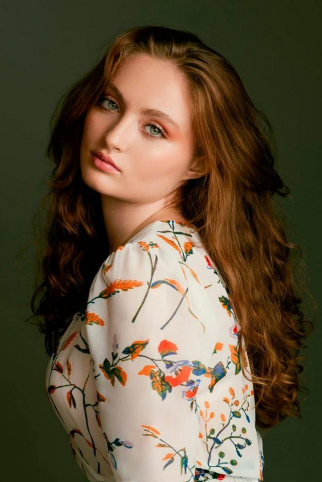 Aranda Sokol as Eli 15 años in Killing Cabos 2: The Mask of El Máscara