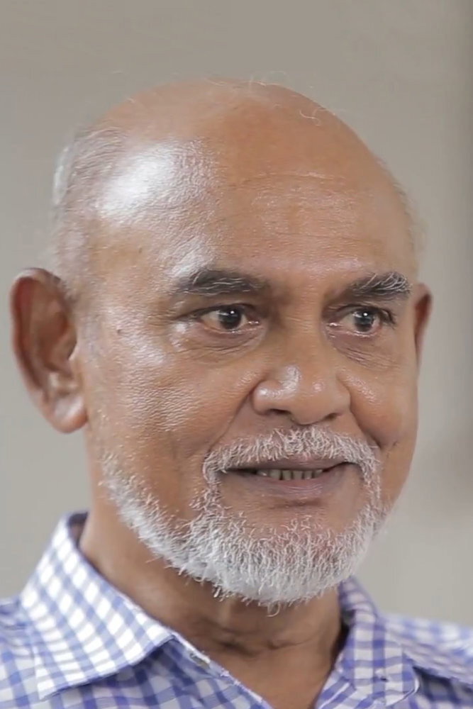 Mano Maniam as Policeman in The Sleeping Dictionary
