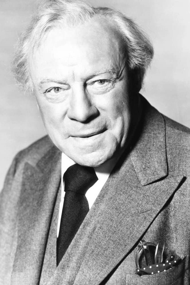 Edmund Gwenn as Rowlie Palmer in Lassie Come Home