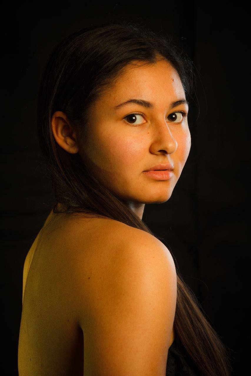 Mira Sanjana Sharma as Lea in Schlechte Helden oder ein Lama namens Beethoven