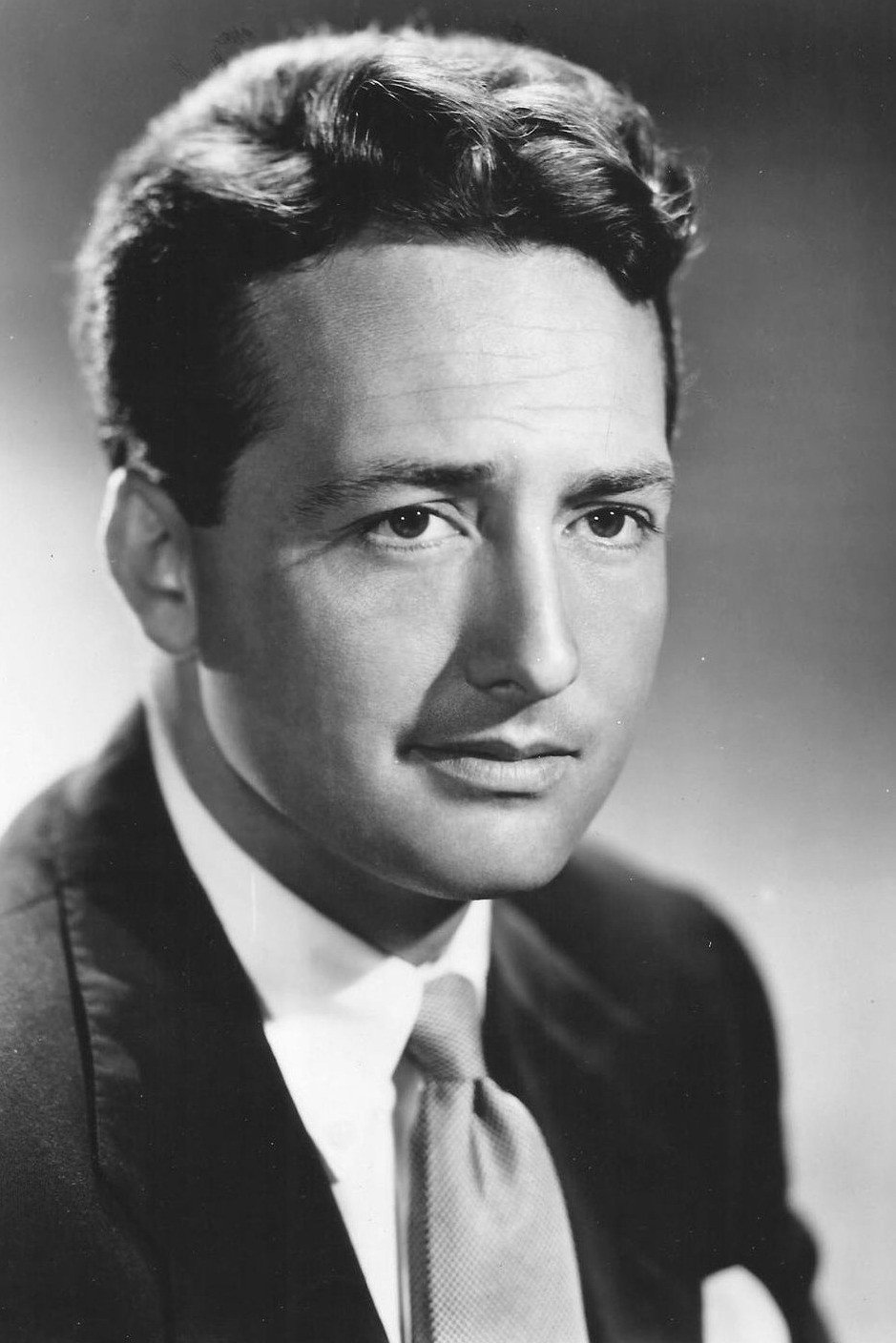 Robert Clarke as Craig Randall in The Incredible Petrified World