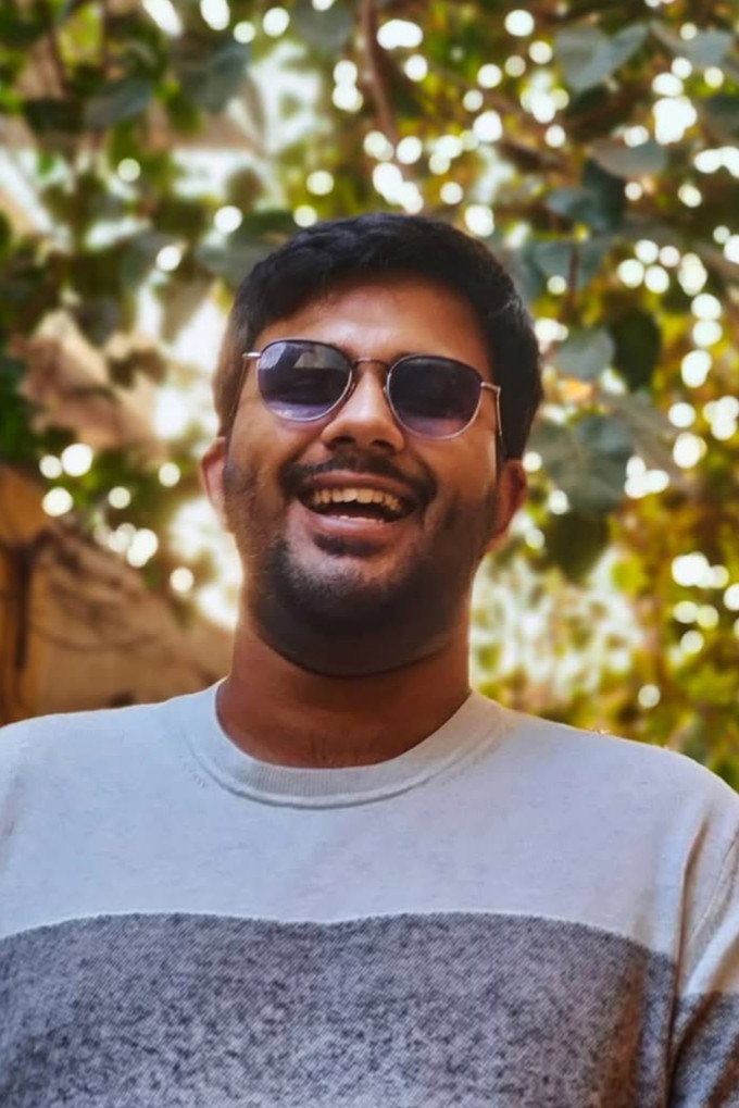 Grishim Nawani as Pinku in Ekaki
