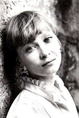 Светлана Смирнова as Ermina Danglars in The Prisoner of If Castle