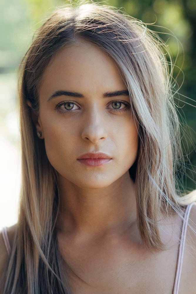 Karina Banno as Jules Zemenik in Barons