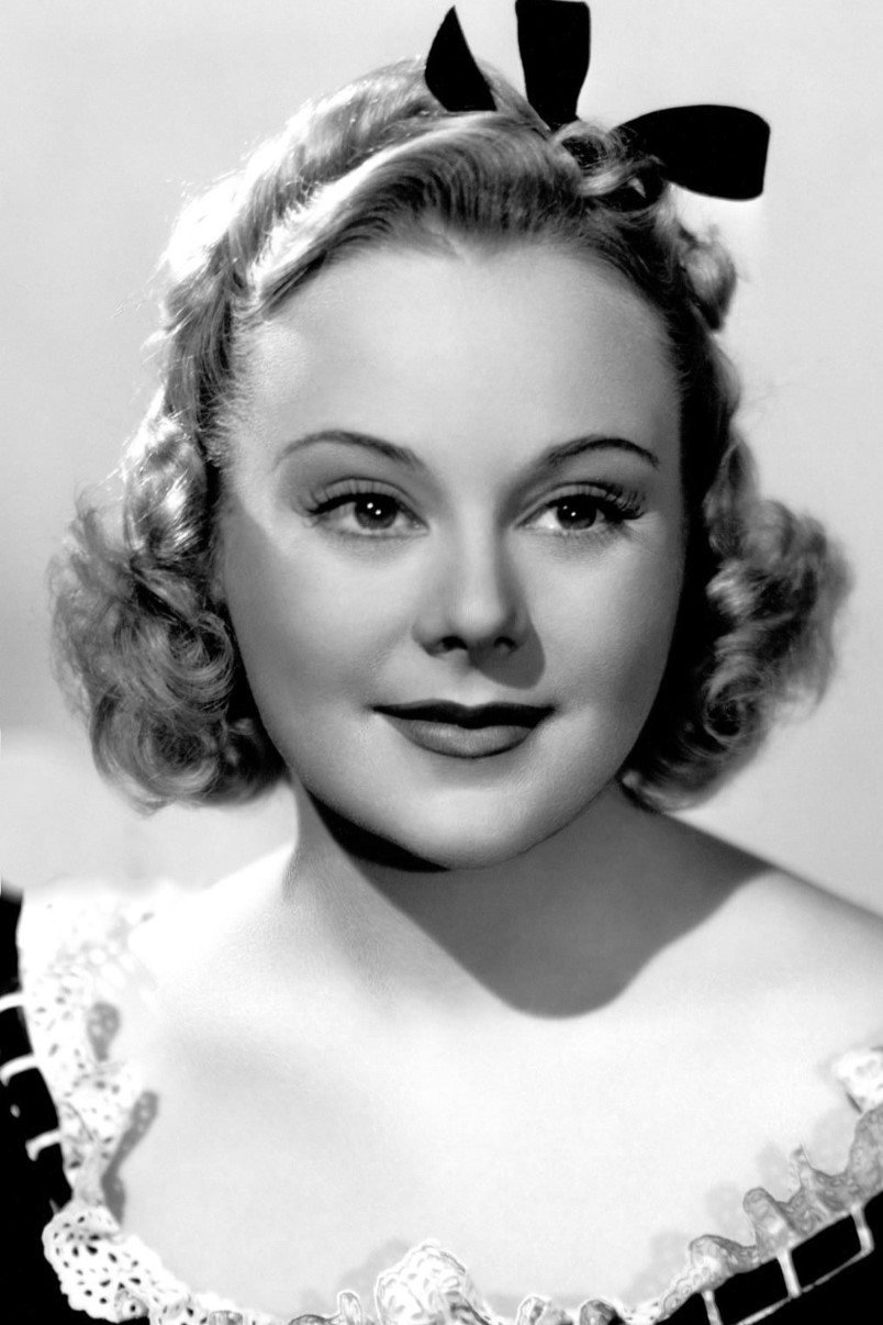 Sonja Henie as Self in Til Vesterheimen