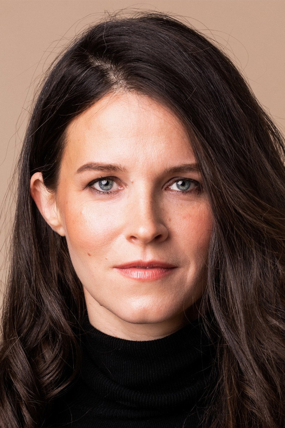 Jemina Sillanpää as Suvi Vettenranta in Freezing Embrace