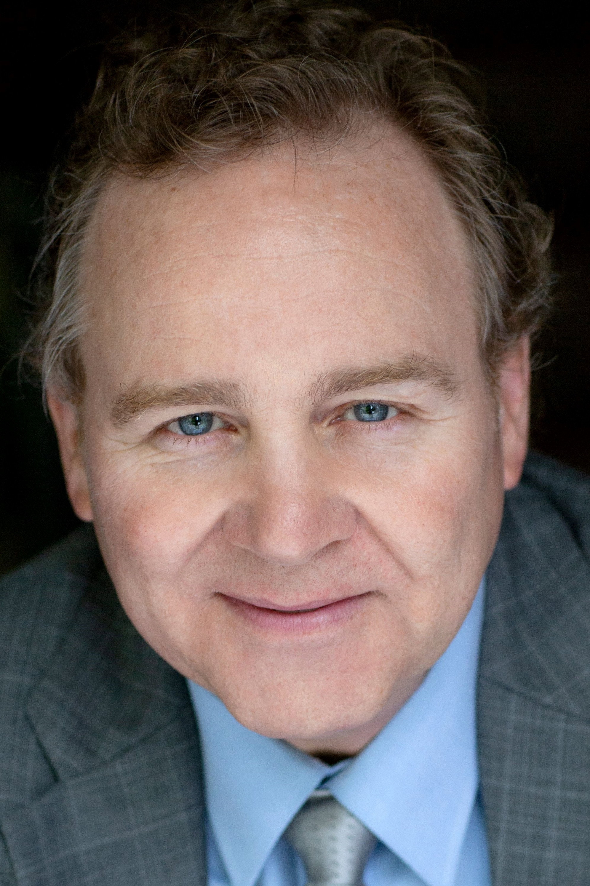 Dean Dawson as Opera Aficionado in The Tenor - Lirico Spinto